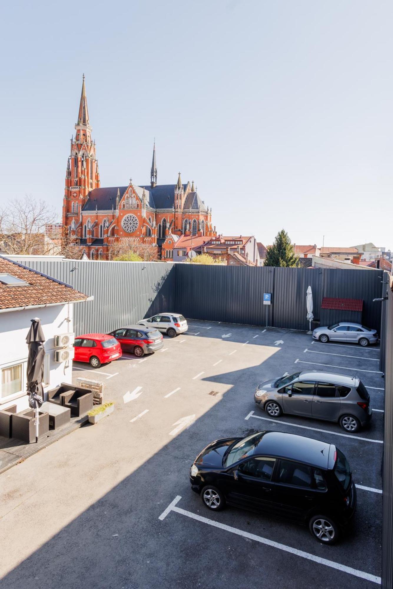 Pansion Strossmayer Osijek Exterior foto